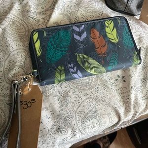 Thirty one wallet feathers